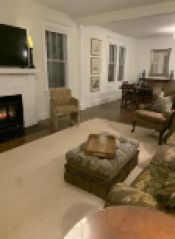 Walk to War Memorial 3-Bedroom REMODELED Home in Heart of Hillcrest