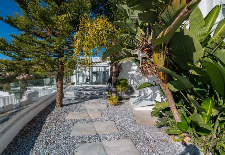 Hotel All About Villa Estrella de Oro, Exterior, Garden