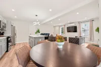 Stylish Townhome | Perfect for Family Gatherings & Events