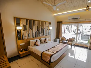 Hotel Mukut Mani