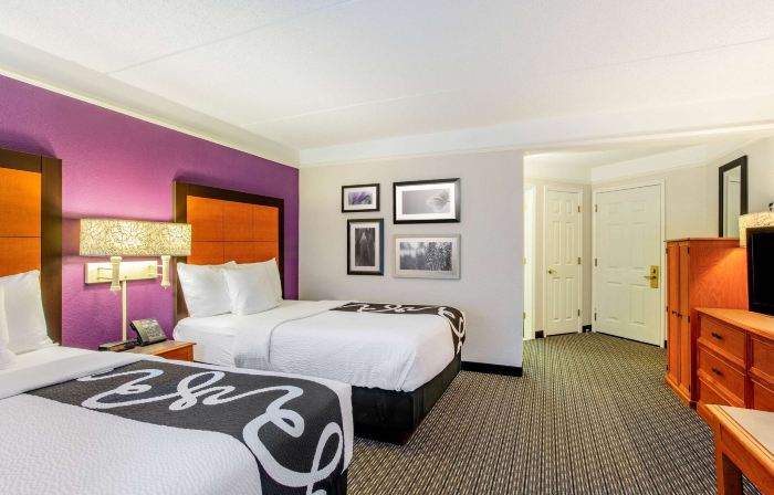 La Quinta Inn & Suites by Wyndham Raleigh Durham Airport