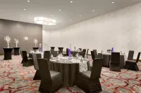 DoubleTree by Hilton Hotel Toronto Airport West - breakfast
