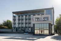 Rayyan Hotel & SPA Tashkent - Parkplatz