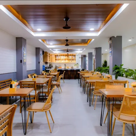 Coastal Breeze Hotel