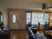 Charming 2-bedroom country house with AC, WiFi in Lenoir