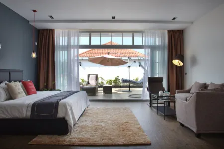 White Boutique Hotel and Residences