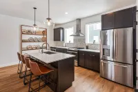 Perfect for multiple families, close to Lagoon and everything!