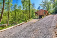 River cabin on 45 acres of private mountain land PET FRIENDLY