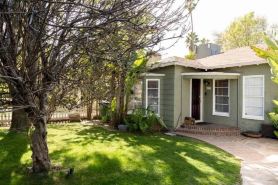 Bright Comfortable Home in Van Nuys