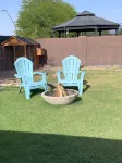 Spacious house w/pool and hot tub. Plenty of room to entertain!