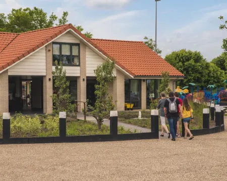 Luxurious Holiday Home Nearby the Lower Rhine Hotels in Maurik