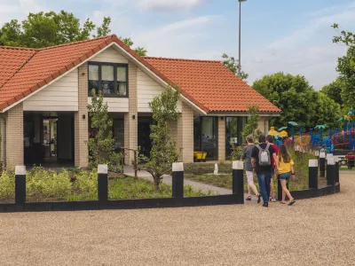Luxury Holiday Home on the Water Hotels in Leersum