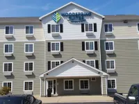 Suburban Studios Watford City - 2-Star