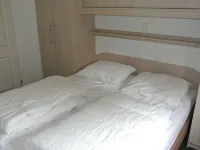 Chalet with 2 Bathrooms and a Boat, Near Giethoorn Hotels near Giethoorn Center