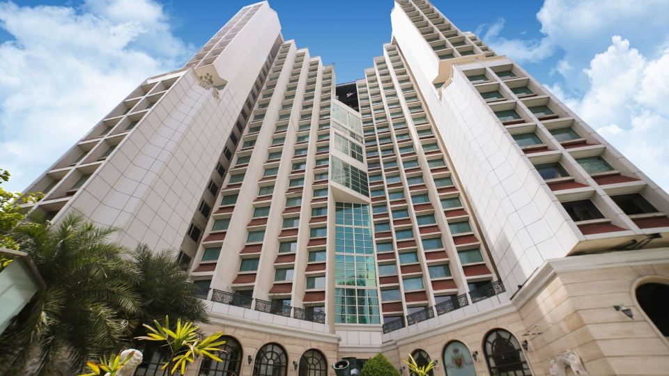 Hotel the Royal Plaza