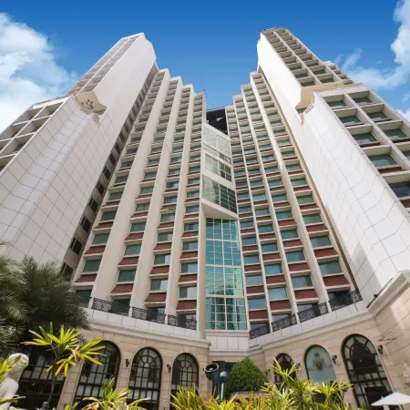 Hotel the Royal Plaza Отели рядом с достопримечательностью «Конференц-центр Vigyan Bhavan»