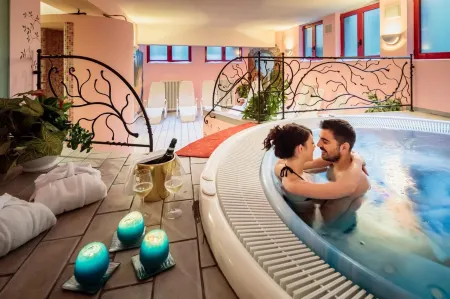 Hotel la Montanina Отели рядом с достопримечательностью «Chiesa di San Biagio»