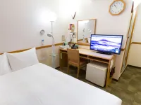 Toyoko Inn Tottori Station Minami Hotels near Warabekan