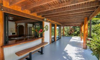 Daintree Manor B&B