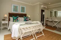 Sandals Guest House - Pensions