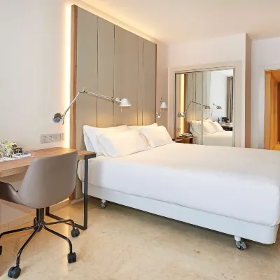 NH Logrono Herencia Rioja Hotels near Bodegas Campo Viejo