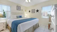 South Beach Condo Hotel Hotel di Treasure Island