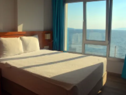 Dikelya Otel 3 yıldız katogorisinde bir oteldir Dikili otelleri