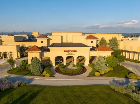 The Inn at Charles Town / Hollywood Casino Отели в г. Бакмарш