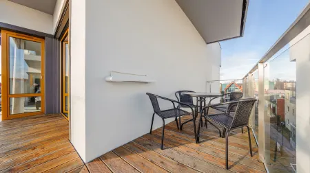 Żeromskiego II, Sun & Snow