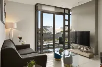 Easy Stay - the Median Rosebank