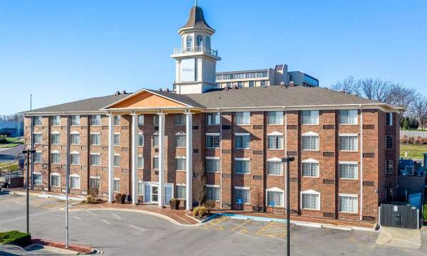 Sonesta Essential Hotels Overland Park