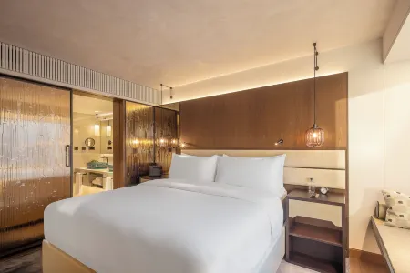 Fairmont Golden Prague Отели рядом с достопримечательностью «Don Giovanni Puppet Theater»