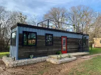 The Hacienda Beautiful New Container Home 12 Min to Magnolia Hôtels à proximité de : TSTC class rooms