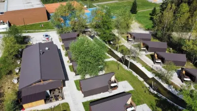 Glamping Resort Halicanum Hotels near Galerija Sjever