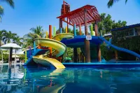 Balneario y Cabañas Isis فنادق في La Huerta