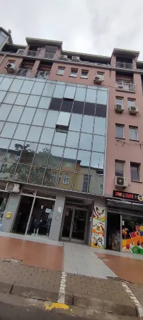 Cozy 35m2 Apartment in Central Skopje Отели рядом с достопримечательностью «Спомен куќа на Мајка Тереза»