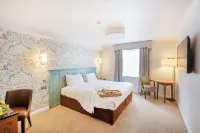 Milford Hall Salisbury Hotels in Woodford