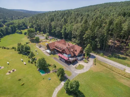 Hotel Im Krummbachtal Отели в г. Бад-Нойштадт-ан-дер-Зале