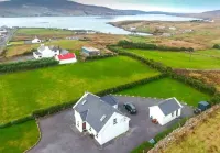 Apartment Overlooking Achill Hotels in 