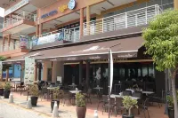 โรงแรมโคลเวอร์ พอร์ตดิกสัน - ที่มีที่จอดรถ