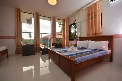 White Summerville Tourist Inn Hotels in Busuanga
