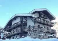 Altis Val Vert Hotels near Vente en ligne de forfaits de ski Meribel Les 3 Vallées - Au départ de Méribel