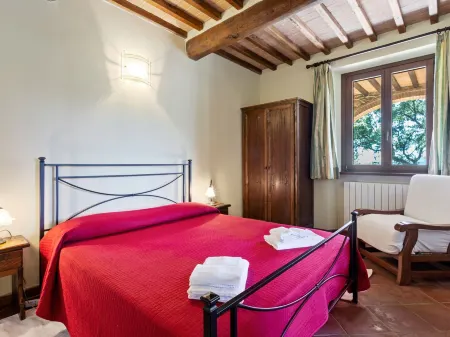 Farmhouse in Suvereto with Sea Views, Cleaning Included