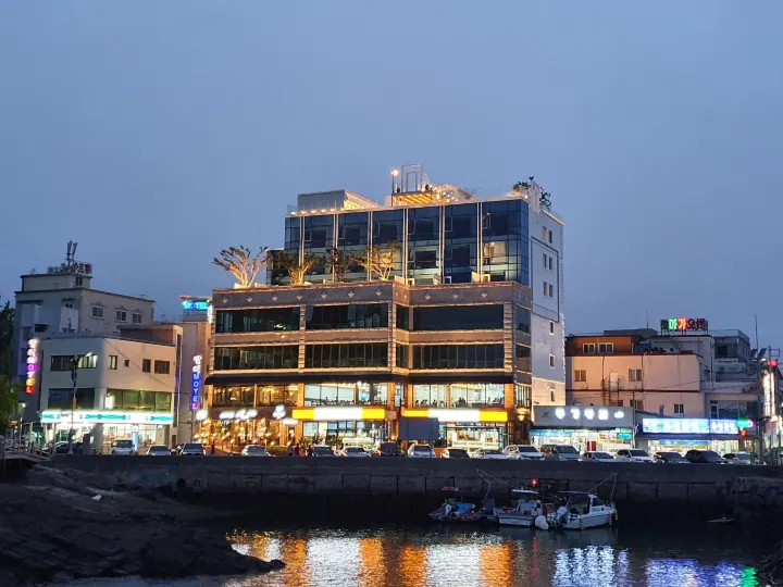 貓頭鷹飯店