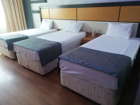 Ünaten Otel Отели в г. Dokuz Eylul Mahallesi