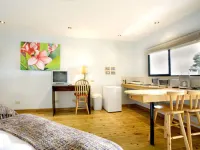 Out of Bounds Boutique Hotel Hotels in Escazu