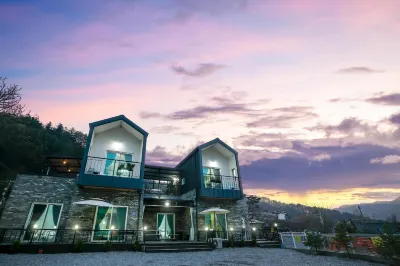 Gapyeong Twelve Pension Hotels near Gang-Wondo