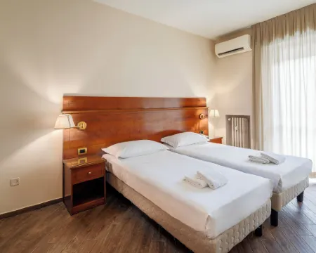 ホテル エクセルシオール パヴィア パヴィーアのホテル