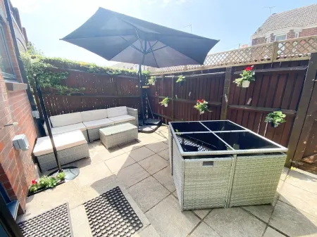 Harbourside House Holiday Home Отели в г. Пул