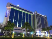 Diplomat Radisson Blu Hotel, Residence and Spa Manama otelleri